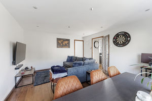 Photo 25- click for photo gallery